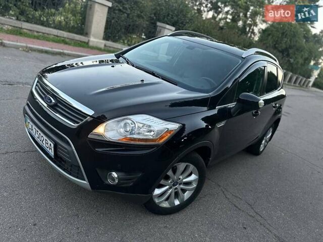 Черный Форд Куга, объемом двигателя 2 л и пробегом 215 тыс. км за 10450 $, фото 2 на Automoto.ua