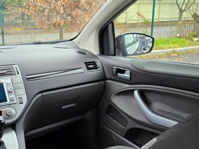 Черный Форд Куга, объемом двигателя 0 л и пробегом 160 тыс. км за 10999 $, фото 20 на Automoto.ua