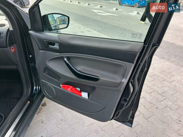 Черный Форд Куга, объемом двигателя 2 л и пробегом 248 тыс. км за 11000 $, фото 23 на Automoto.ua