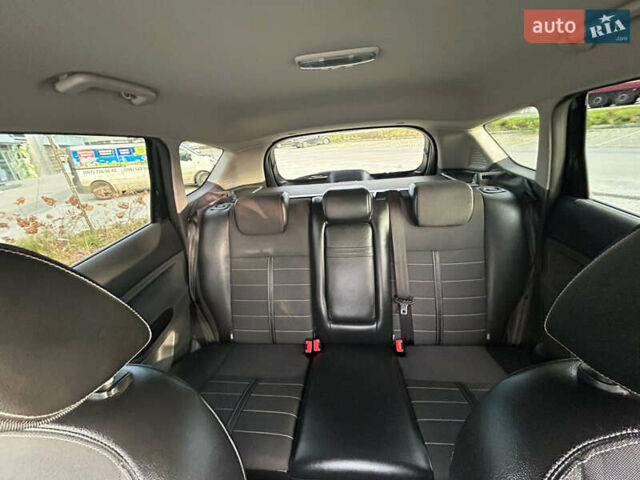 Черный Форд Куга, объемом двигателя 2 л и пробегом 248 тыс. км за 11000 $, фото 18 на Automoto.ua