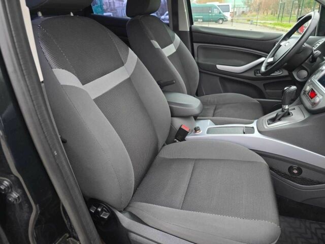 Черный Форд Куга, объемом двигателя 0 л и пробегом 160 тыс. км за 10999 $, фото 12 на Automoto.ua