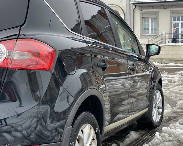 Чорний Форд Куга, об'ємом двигуна 2 л та пробігом 297 тис. км за 9300 $, фото 3 на Automoto.ua