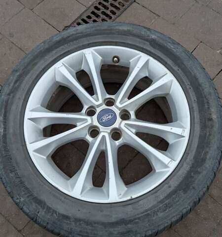 Черный Форд Куга, объемом двигателя 2 л и пробегом 150 тыс. км за 13500 $, фото 4 на Automoto.ua