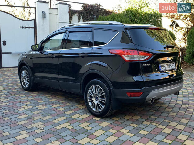 Черный Форд Куга, объемом двигателя 2 л и пробегом 117 тыс. км за 13300 $, фото 6 на Automoto.ua