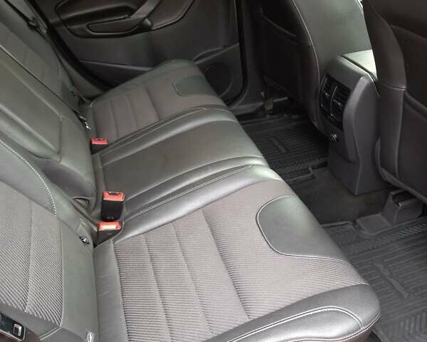 Форд Куга 2013 в Луцке на Automoto.ua Черный Форд Куга, объемом двигателя 2 л и пробегом 169 тыс. км за 13700 $, фото 7 на Automoto.ua