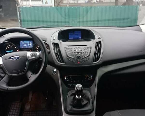 Черный Форд Куга, объемом двигателя 2 л и пробегом 250 тыс. км за 13500 $, фото 6 на Automoto.ua