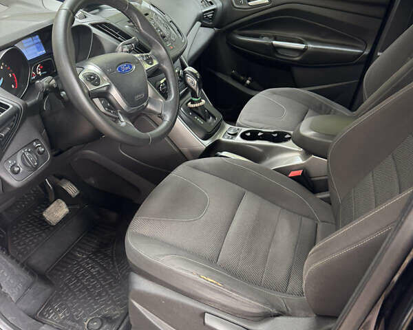 Черный Форд Куга, объемом двигателя 2 л и пробегом 226 тыс. км за 12500 $, фото 5 на Automoto.ua