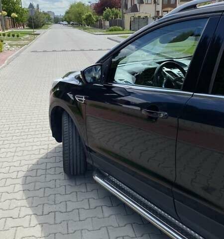 Чорний Форд Куга, об'ємом двигуна 2 л та пробігом 198 тис. км за 12699 $, фото 3 на Automoto.ua