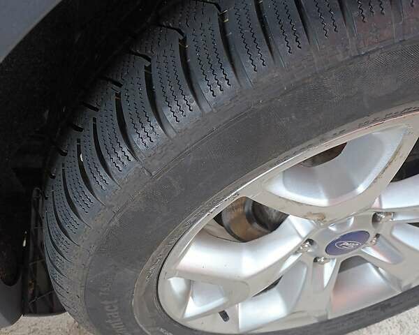 Форд Куга 2013 в Хусте на Automoto.ua Черный Форд Куга, объемом двигателя 2 л и пробегом 230 тыс. км за 11500 $, фото 7 на Automoto.ua