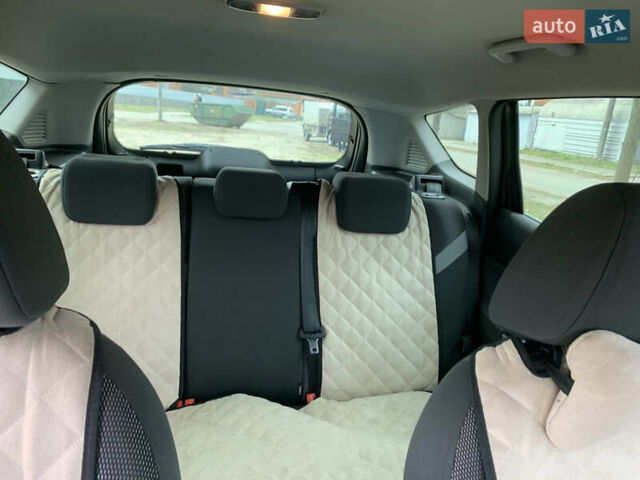 Черный Форд Куга, объемом двигателя 2 л и пробегом 230 тыс. км за 11400 $, фото 9 на Automoto.ua