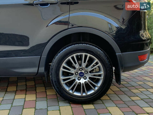 Черный Форд Куга, объемом двигателя 2 л и пробегом 117 тыс. км за 13300 $, фото 5 на Automoto.ua
