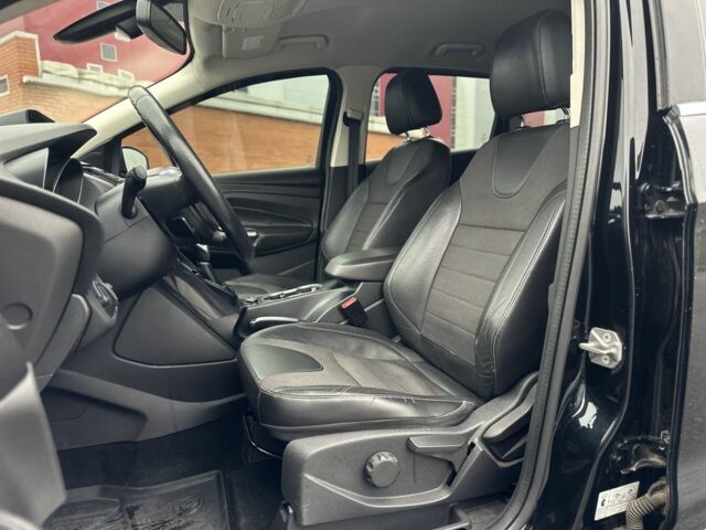 Черный Форд Куга, объемом двигателя 2 л и пробегом 155 тыс. км за 14500 $, фото 18 на Automoto.ua