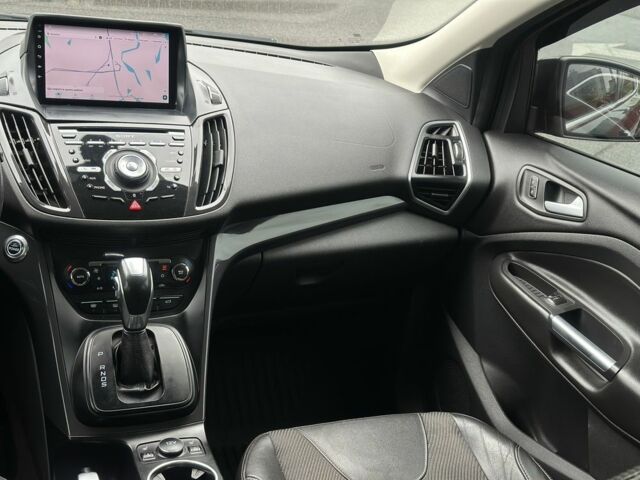 Черный Форд Куга, объемом двигателя 2 л и пробегом 155 тыс. км за 14500 $, фото 11 на Automoto.ua