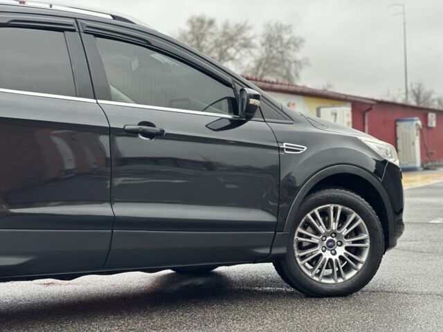 Черный Форд Куга, объемом двигателя 2 л и пробегом 155 тыс. км за 14500 $, фото 5 на Automoto.ua