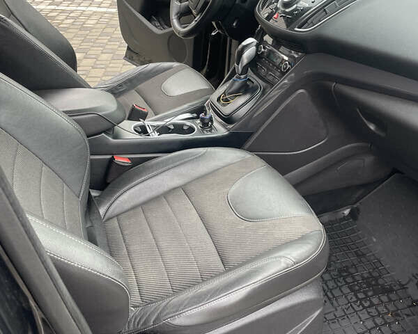 Черный Форд Куга, объемом двигателя 2 л и пробегом 172 тыс. км за 13500 $, фото 7 на Automoto.ua