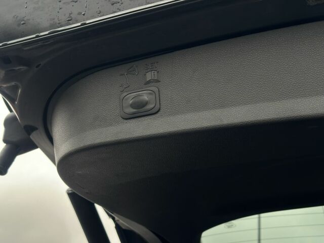 Черный Форд Куга, объемом двигателя 2 л и пробегом 155 тыс. км за 14500 $, фото 21 на Automoto.ua