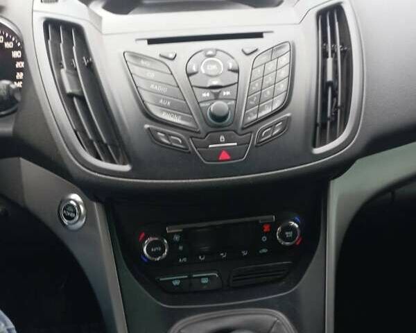 Черный Форд Куга, объемом двигателя 2 л и пробегом 250 тыс. км за 13500 $, фото 8 на Automoto.ua