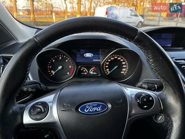 Черный Форд Куга, объемом двигателя 2 л и пробегом 234 тыс. км за 13500 $, фото 19 на Automoto.ua
