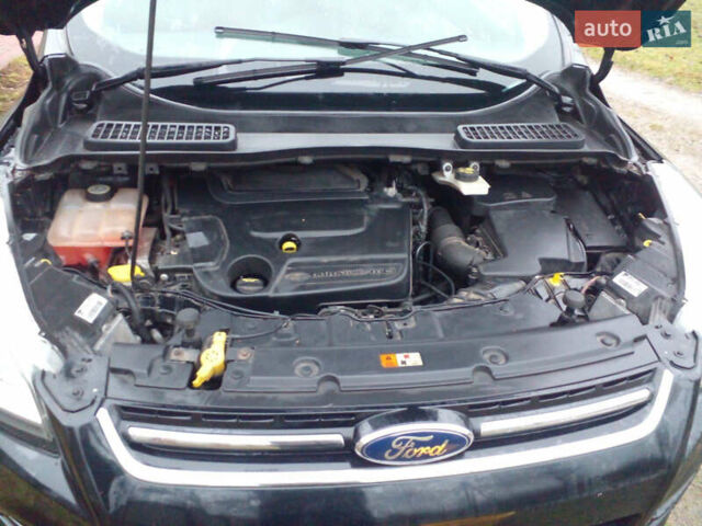 Черный Форд Куга, объемом двигателя 2 л и пробегом 231 тыс. км за 14500 $, фото 9 на Automoto.ua