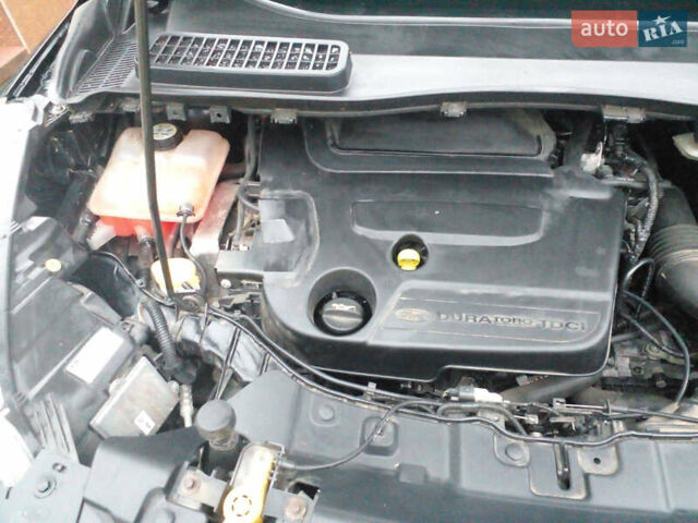 Черный Форд Куга, объемом двигателя 2 л и пробегом 231 тыс. км за 14500 $, фото 8 на Automoto.ua