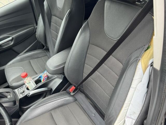 Черный Форд Куга, объемом двигателя 2 л и пробегом 156 тыс. км за 6000 $, фото 5 на Automoto.ua