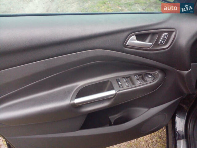 Черный Форд Куга, объемом двигателя 2 л и пробегом 231 тыс. км за 14500 $, фото 18 на Automoto.ua