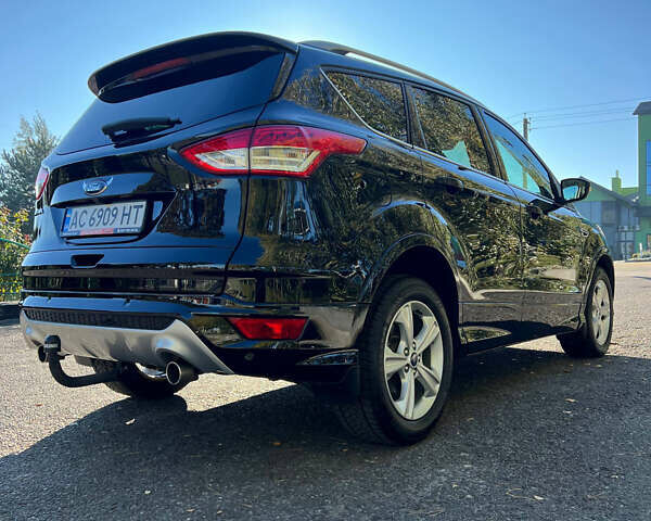 Черный Форд Куга, объемом двигателя 2 л и пробегом 217 тыс. км за 16999 $, фото 5 на Automoto.ua