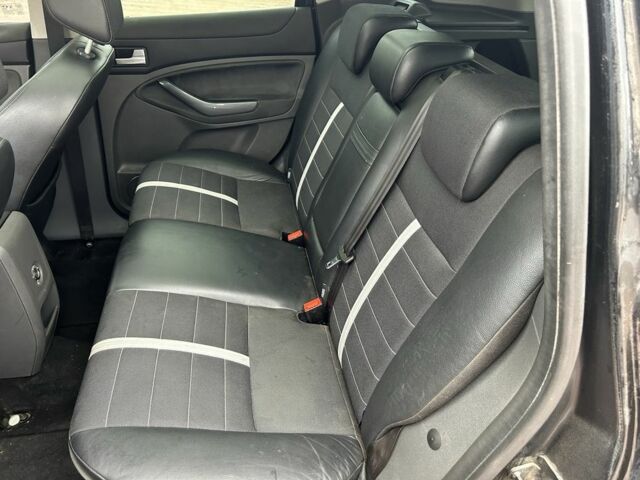 Черный Форд Куга, объемом двигателя 2 л и пробегом 200 тыс. км за 3650 $, фото 9 на Automoto.ua