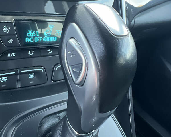 Черный Форд Куга, объемом двигателя 2 л и пробегом 212 тыс. км за 13250 $, фото 24 на Automoto.ua