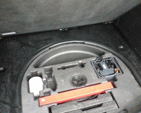 Черный Форд Куга, объемом двигателя 2 л и пробегом 231 тыс. км за 14500 $, фото 10 на Automoto.ua