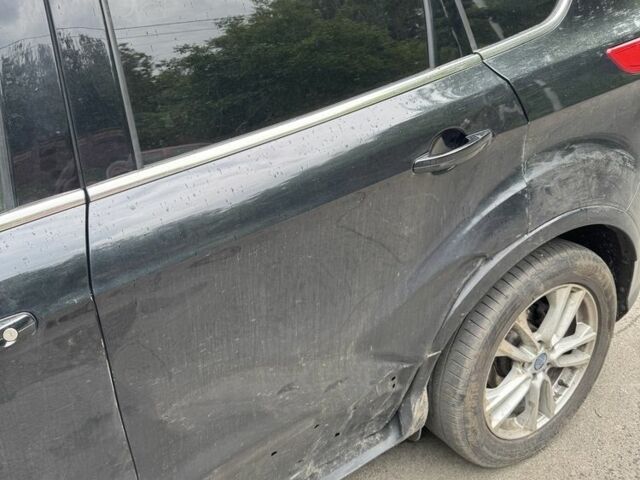 Черный Форд Куга, объемом двигателя 2 л и пробегом 156 тыс. км за 6000 $, фото 4 на Automoto.ua