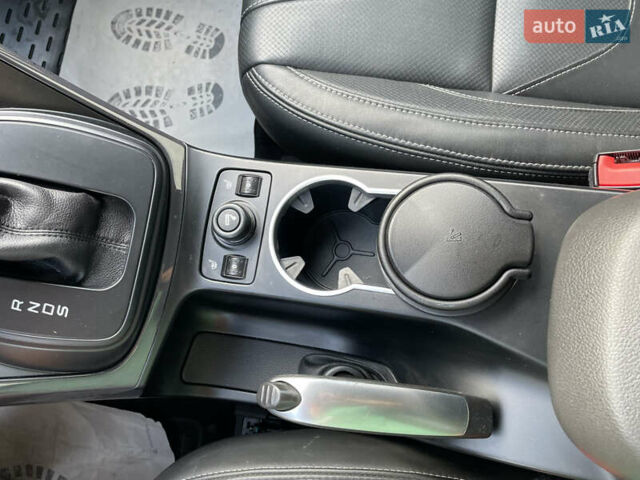 Черный Форд Куга, объемом двигателя 2 л и пробегом 164 тыс. км за 13990 $, фото 21 на Automoto.ua