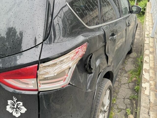 Черный Форд Куга, объемом двигателя 2 л и пробегом 156 тыс. км за 6000 $, фото 6 на Automoto.ua