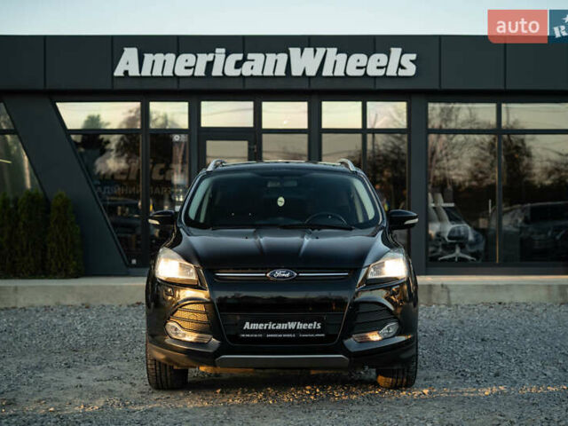 Черный Форд Куга, объемом двигателя 2 л и пробегом 229 тыс. км за 12800 $, фото 1 на Automoto.ua