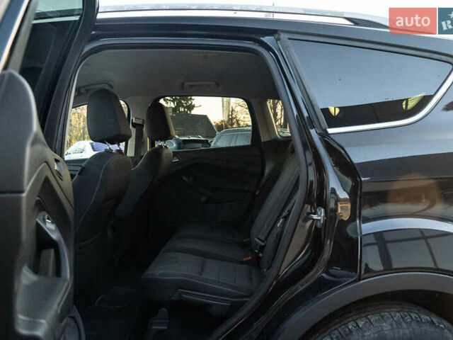 Черный Форд Куга, объемом двигателя 2 л и пробегом 229 тыс. км за 12800 $, фото 30 на Automoto.ua