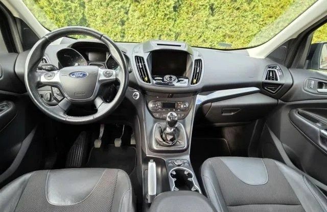 Черный Форд Куга, объемом двигателя 2 л и пробегом 170 тыс. км за 8500 $, фото 13 на Automoto.ua