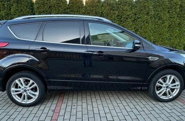 Черный Форд Куга, объемом двигателя 2 л и пробегом 170 тыс. км за 8500 $, фото 17 на Automoto.ua