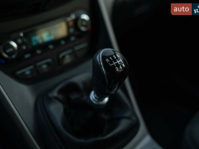 Черный Форд Куга, объемом двигателя 2 л и пробегом 229 тыс. км за 12800 $, фото 26 на Automoto.ua