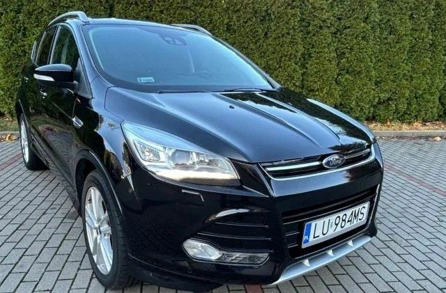 Черный Форд Куга, объемом двигателя 2 л и пробегом 170 тыс. км за 8500 $, фото 4 на Automoto.ua