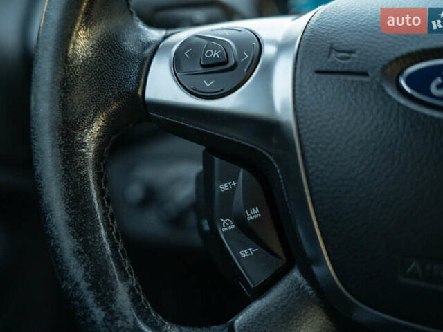 Черный Форд Куга, объемом двигателя 2 л и пробегом 229 тыс. км за 12800 $, фото 20 на Automoto.ua