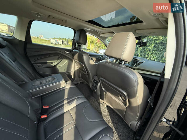 Черный Форд Куга, объемом двигателя 2 л и пробегом 243 тыс. км за 15400 $, фото 39 на Automoto.ua