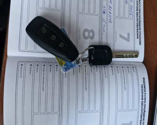 Форд Куга 2016 в Хмельницком на Automoto.ua Черный Форд Куга, объемом двигателя 2 л и пробегом 62 тыс. км за 17000 $, фото 16 на Automoto.ua