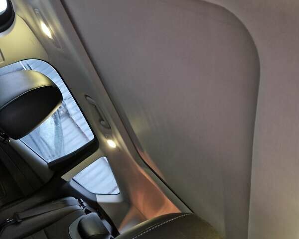 Чорний Форд Куга, об'ємом двигуна 2 л та пробігом 234 тис. км за 16500 $, фото 12 на Automoto.ua