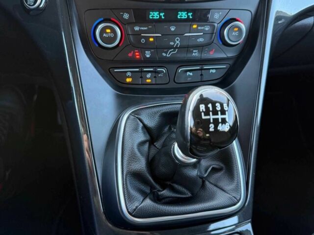 Черный Форд Куга, объемом двигателя 1.5 л и пробегом 103 тыс. км за 9499 $, фото 8 на Automoto.ua