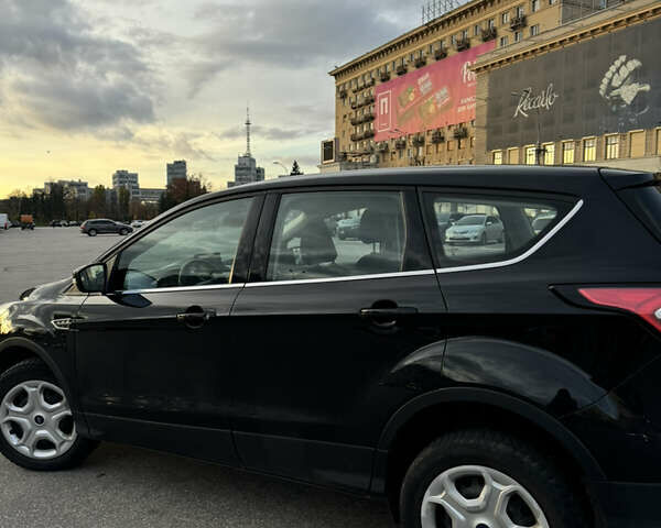 Черный Форд Куга, объемом двигателя 1.5 л и пробегом 77 тыс. км за 16000 $, фото 1 на Automoto.ua