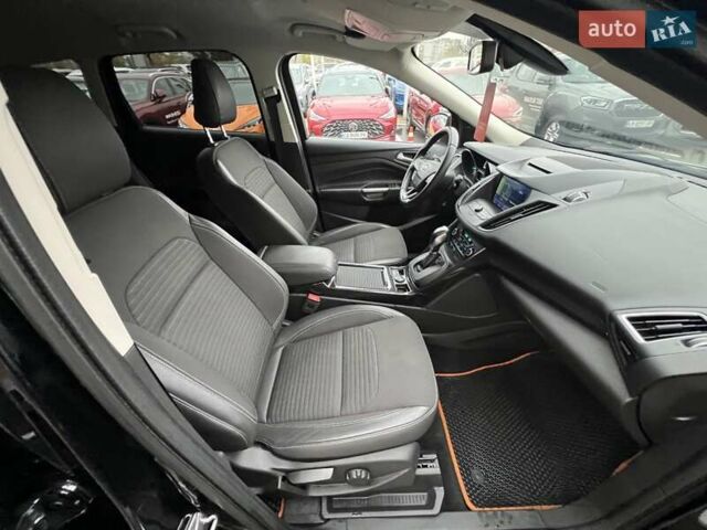 Черный Форд Куга, объемом двигателя 1.5 л и пробегом 92 тыс. км за 17298 $, фото 19 на Automoto.ua