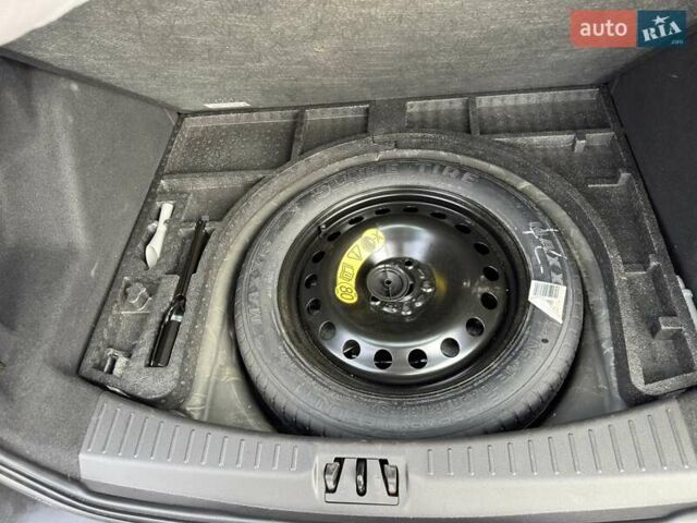 Черный Форд Куга, объемом двигателя 2 л и пробегом 48 тыс. км за 21999 $, фото 14 на Automoto.ua