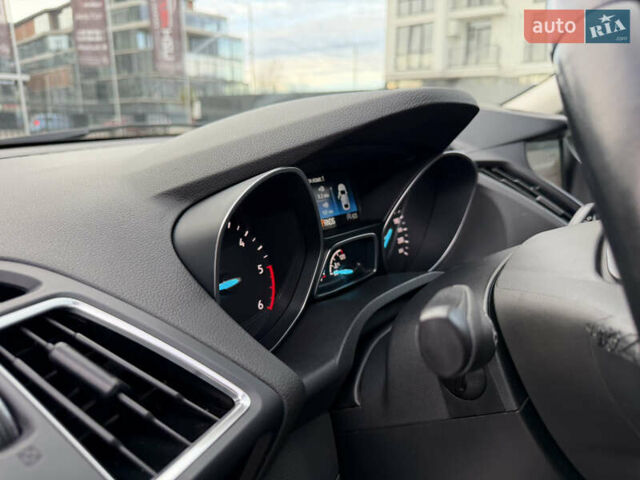 Чорний Форд Куга, об'ємом двигуна 1.5 л та пробігом 188 тис. км за 16500 $, фото 30 на Automoto.ua