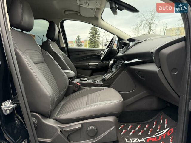 Черный Форд Куга, объемом двигателя 1.5 л и пробегом 187 тыс. км за 16500 $, фото 46 на Automoto.ua