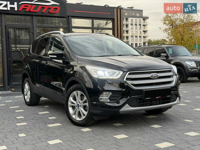 Черный Форд Куга, объемом двигателя 1.5 л и пробегом 187 тыс. км за 16500 $, фото 8 на Automoto.ua
